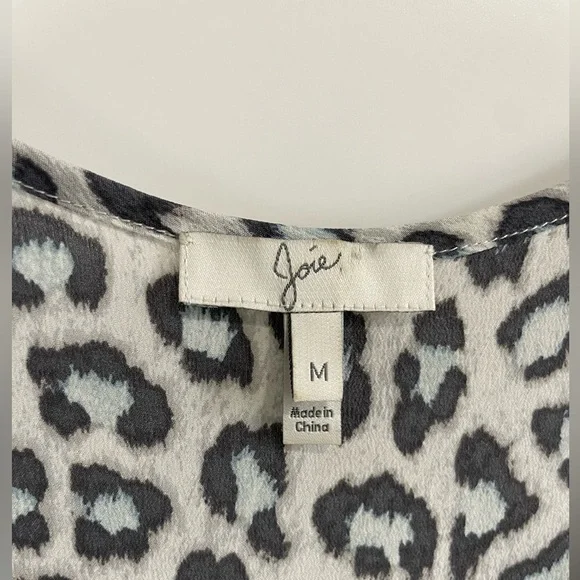 Joie Silk gray leopard print sleeveless blouse - Picture 3 of 5